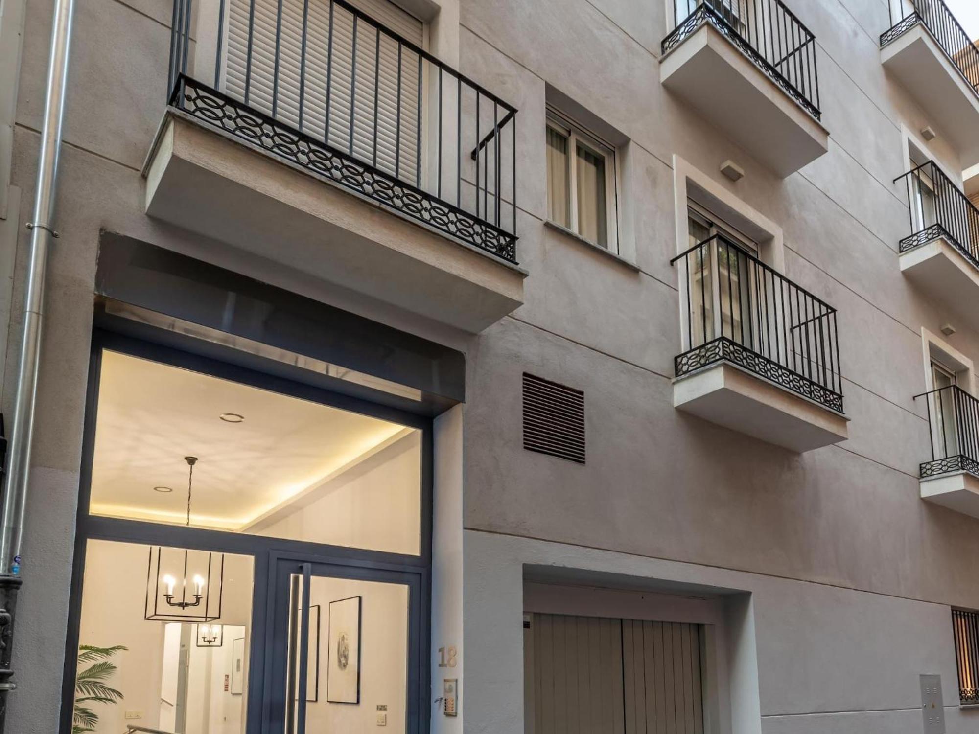 Central Stylish And Elegant 1 & 2 Bedroom Apartments I Гранада Экстерьер фото